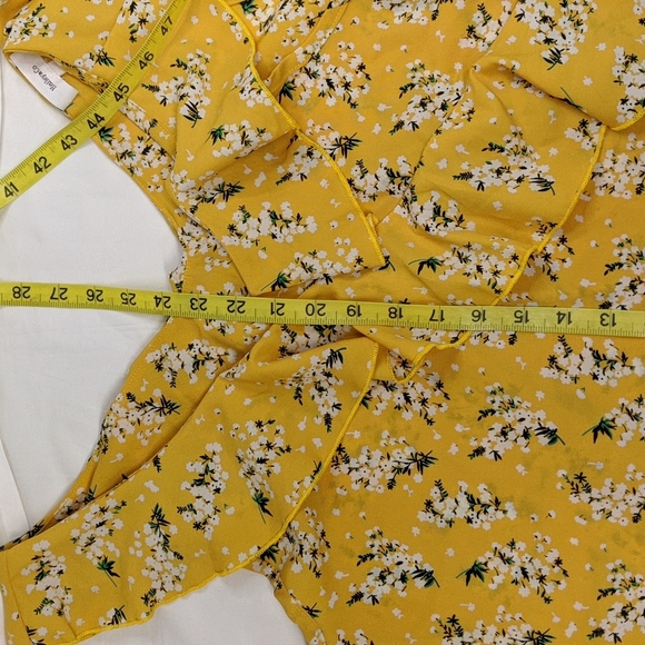 Hailey & Co floral top size L - Picture 4 of 6